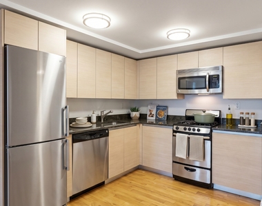 752 West End Avenue - Photo Thumbnail 4