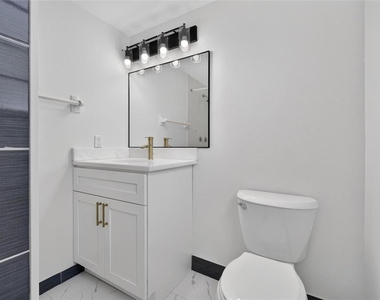 14452 Reuter Strasse Circle - Photo Thumbnail 14