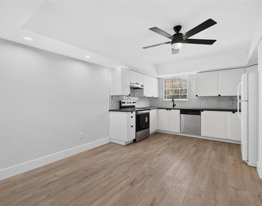 14452 Reuter Strasse Circle - Photo Thumbnail 2