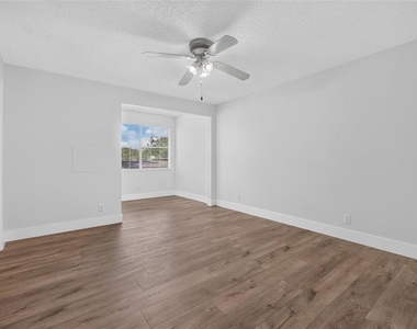 14452 Reuter Strasse Circle - Photo Thumbnail 12