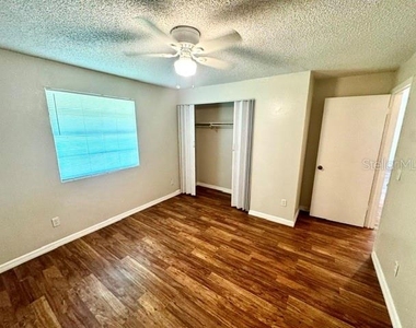 2305 E 23rd Avenue - Photo Thumbnail 10