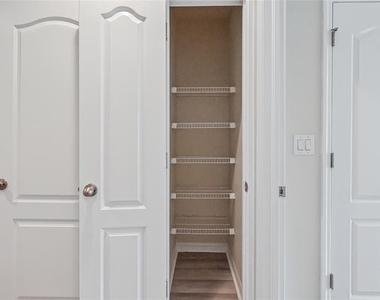 12713 Lexington Ridge Street - Photo Thumbnail 30