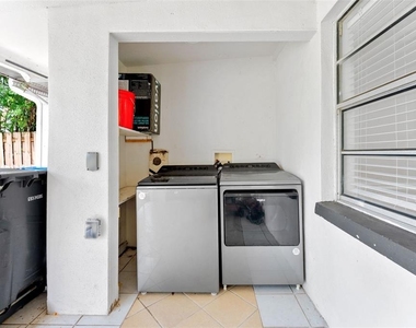 7327 Winchester Drive - Photo Thumbnail 28