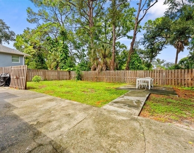 7327 Winchester Drive - Photo Thumbnail 34