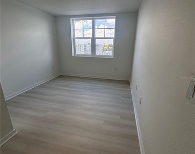 5563 Millenia Park Blvd Boulevard - Photo Thumbnail 2
