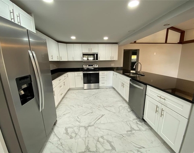 4409 Plum Street - Photo Thumbnail 19