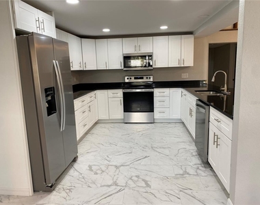 4409 Plum Street - Photo Thumbnail 15