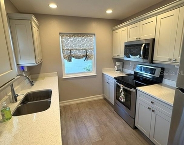 1544 Council Drive - Photo Thumbnail 5