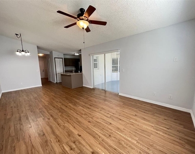 1098 W Seagate Drive - Photo Thumbnail 6