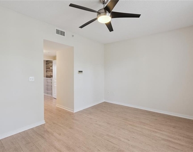 720 Celebration Avenue - Photo Thumbnail 11