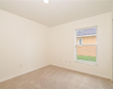 148 Heather Lynn Drive - Photo Thumbnail 7