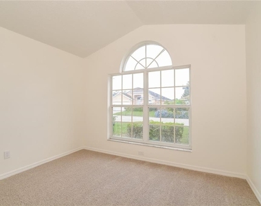 148 Heather Lynn Drive - Photo Thumbnail 10