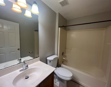 712 Swallow Lane - Photo Thumbnail 21