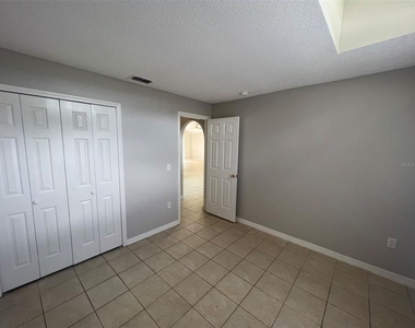 712 Swallow Lane - Photo Thumbnail 18