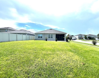 5255 Bracks Landing Drive - Photo Thumbnail 4