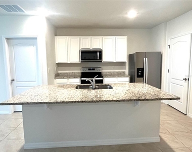 5255 Bracks Landing Drive - Photo Thumbnail 11