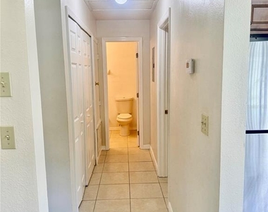 1805 Foxhall Circle - Photo Thumbnail 10