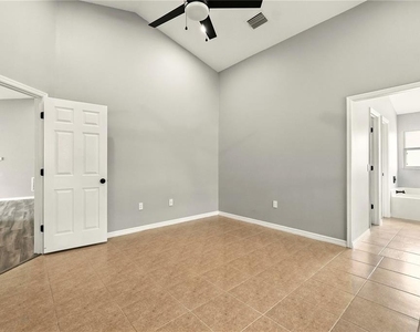 460 Martigues Drive - Photo Thumbnail 24