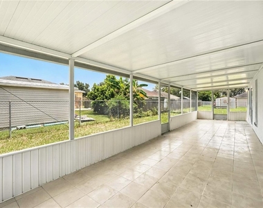 460 Martigues Drive - Photo Thumbnail 34