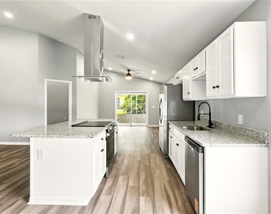 460 Martigues Drive - Photo Thumbnail 12