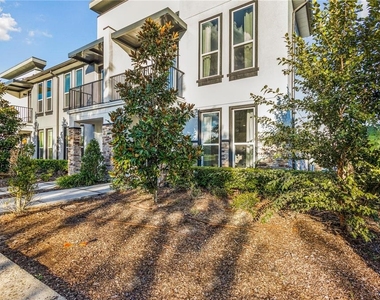 1800 Houston Street - Photo Thumbnail 1