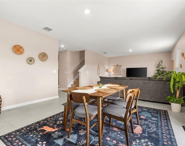 5863 Le Marin Way - Photo Thumbnail 8