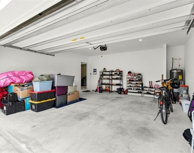 5863 Le Marin Way - Photo Thumbnail 25