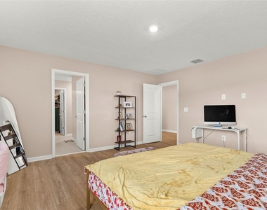 5863 Le Marin Way - Photo Thumbnail 23