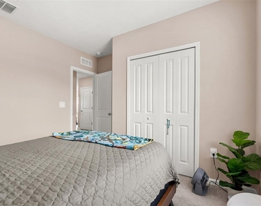 5863 Le Marin Way - Photo Thumbnail 4