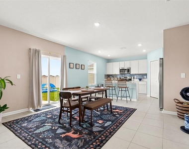 5863 Le Marin Way - Photo Thumbnail 7