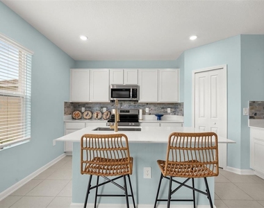 5863 Le Marin Way - Photo Thumbnail 9