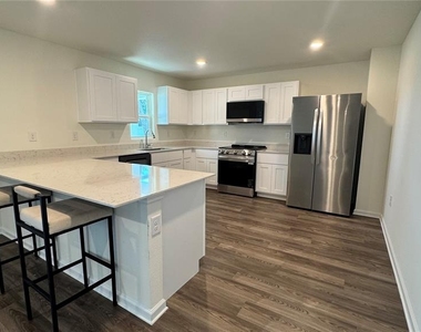 2275 Nw 23rd Road - Photo Thumbnail 3