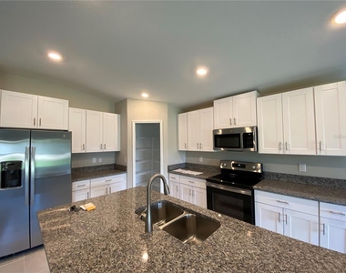 2340 Sw 168th Loop - Photo Thumbnail 4