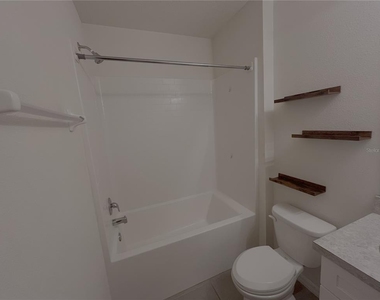 5001 Sw 97th Place - Photo Thumbnail 17