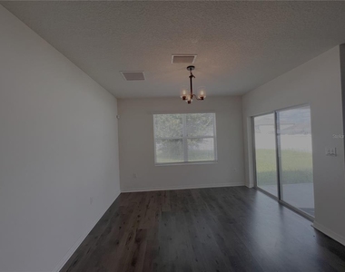5001 Sw 97th Place - Photo Thumbnail 5