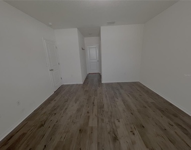 5001 Sw 97th Place - Photo Thumbnail 11