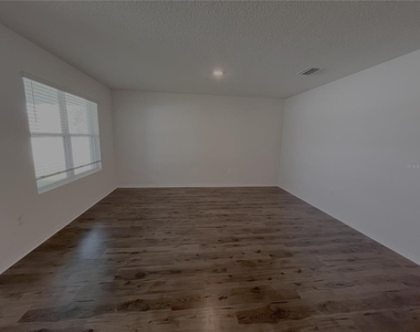 5001 Sw 97th Place - Photo Thumbnail 6