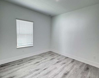 7130 N Glenridge Circle - Photo Thumbnail 32