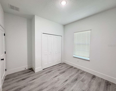 7130 N Glenridge Circle - Photo Thumbnail 33