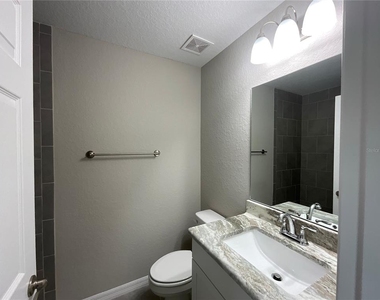 20052 Sw Marine Boulevard - Photo Thumbnail 9