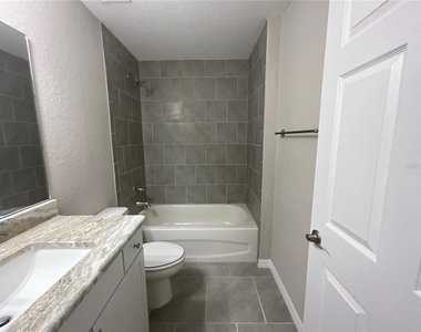 20052 Sw Marine Boulevard - Photo Thumbnail 14