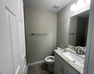 20052 Sw Marine Boulevard - Photo Thumbnail 8