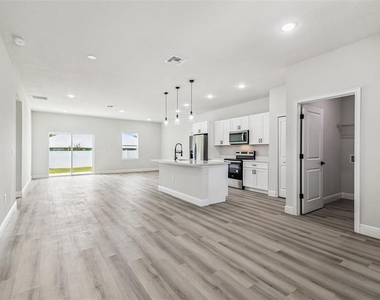 13053 Sw 36th Court - Photo Thumbnail 3