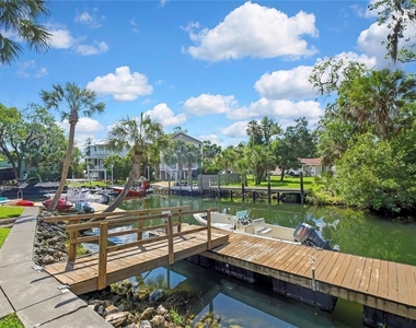 1637 Se Paradise Circle - Photo Thumbnail 25