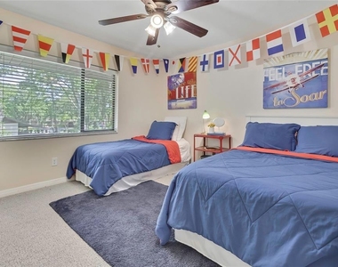 1637 Se Paradise Circle - Photo Thumbnail 19