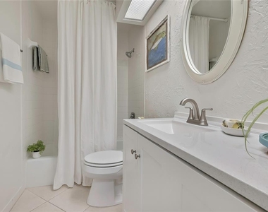 1637 Se Paradise Circle - Photo Thumbnail 18