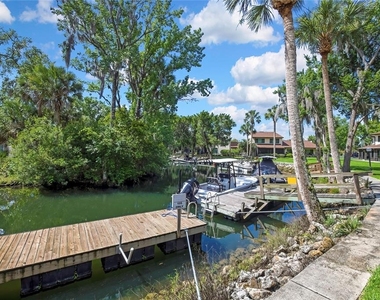 1637 Se Paradise Circle - Photo Thumbnail 27