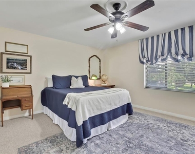 1637 Se Paradise Circle - Photo Thumbnail 14