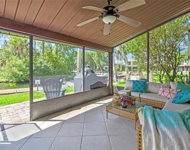 1637 Se Paradise Circle - Photo Thumbnail 21
