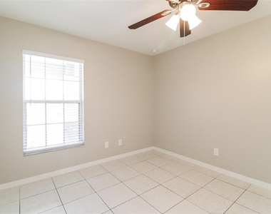 3318 34th Street Sw - Photo Thumbnail 10